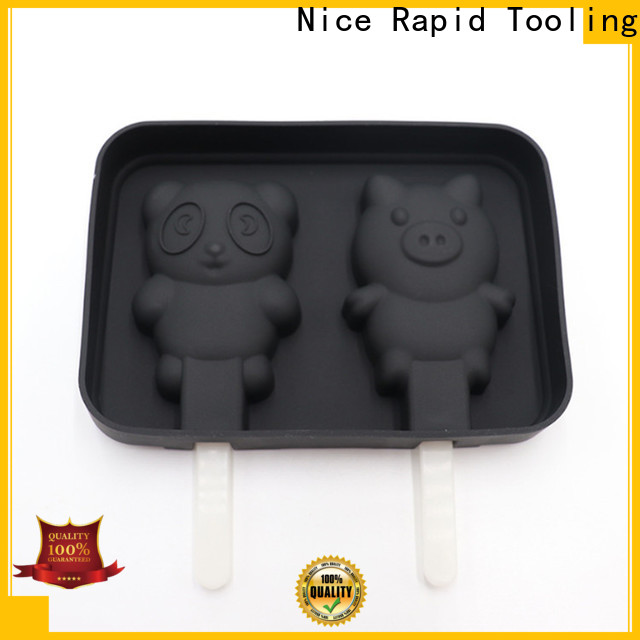 Nice Rapid baking a cake in silicone mold Supply for household use