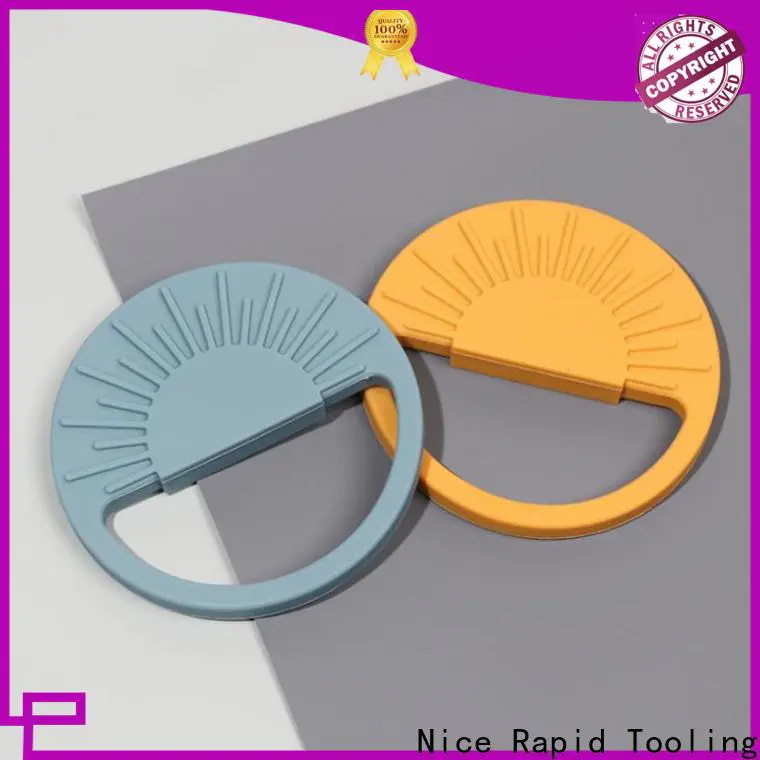 Latest one piece silicone pacifier Supply for baby store